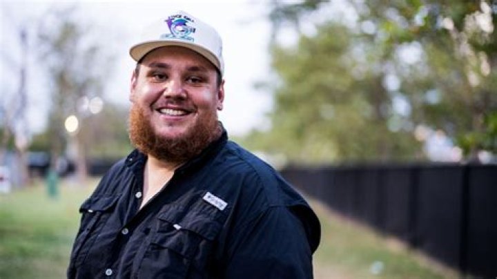 Did Luke Combs Really Lose A Brother? Unraveling The Truth Behind The Country Star's Personal Life