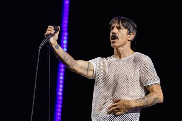 El Romance De Anthony Kiedis Y Su Novia En 2024