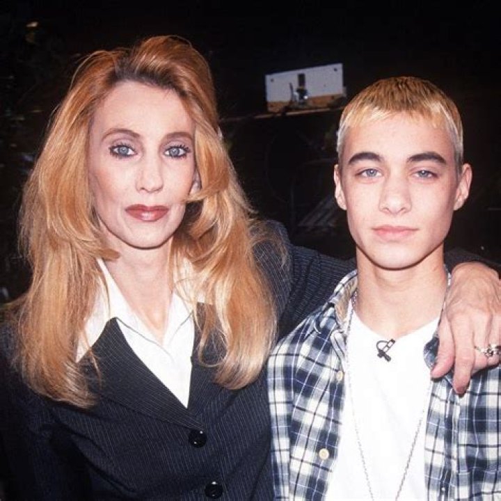 Eminem's Little Sister: A Deep Dive Into Family Ties And Personal Stories