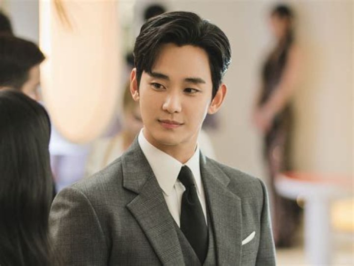 Exploring The Family Background Of Kim So-hyun: A Glimpse Into Her Parents