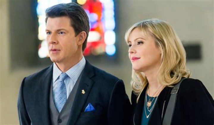 Exploring The Truth Behind Eric Mabius Divorce: Unraveling The Mystery