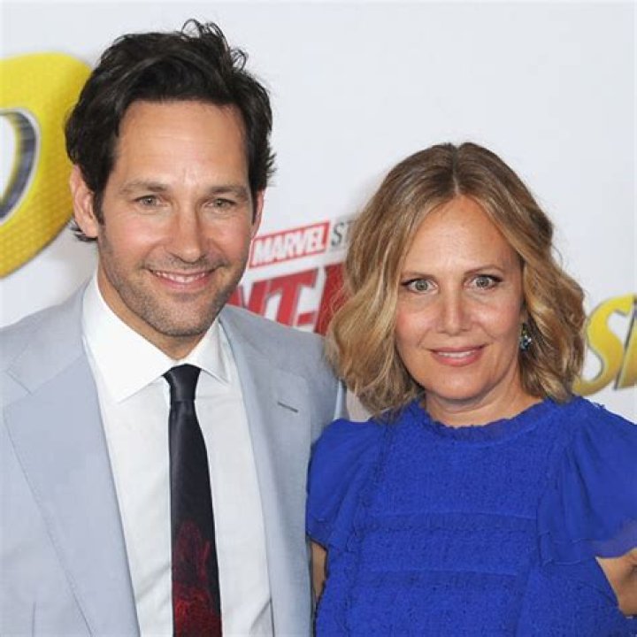 Paul Rudd And Wife: A Love Story For The Ages