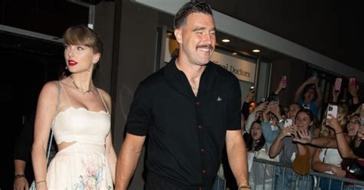 Taylor Swift's Heartbreaking Divorce Story: Parents Separated