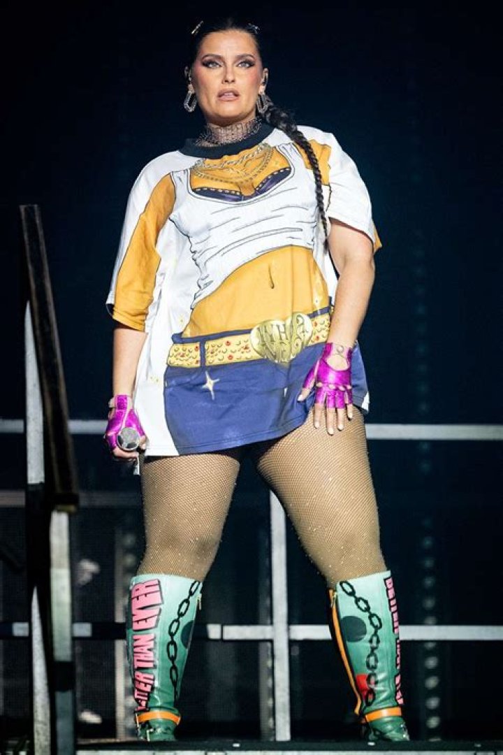 The Ultimate Guide To Nelly Furtado's Alluring Figure