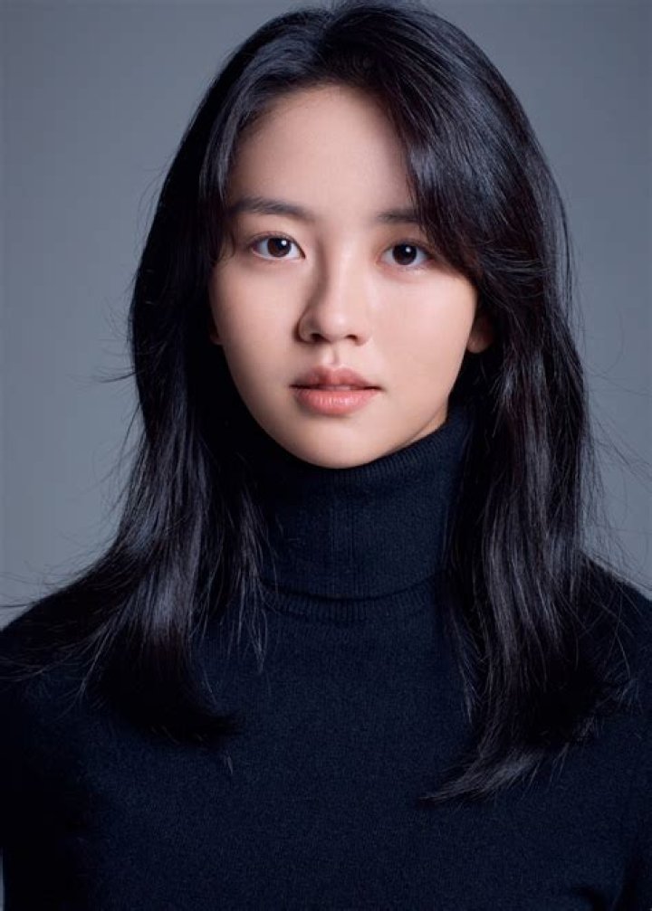 Understanding Kim So Hyun's Ideal Type: A Closer Look