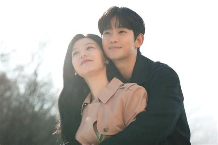 Unraveling The Rumors: Are Kim Soo Hyun And Kim Ji Won Dating?