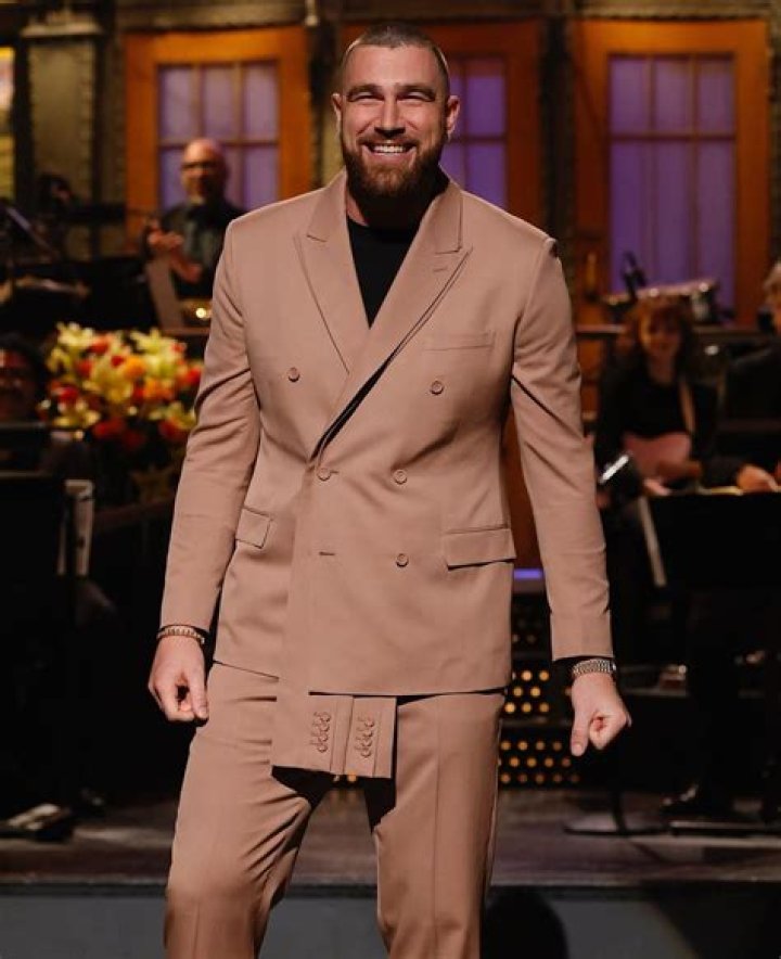 Unraveling The Style Game Of Travis Kelce