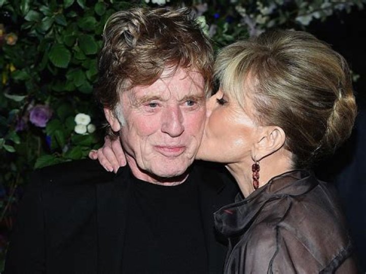 Unveiling The Age Of A Hollywood Legend: Jane Fonda