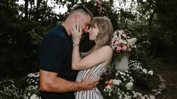 Unveiling The Mystery: Who Is Noah Kahan Engaged To?