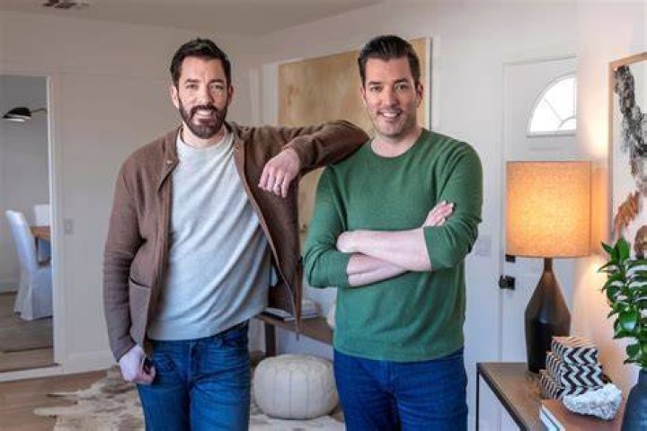What Luxe Car Does Drew Scott Drive On 'Backed By The Bros'?