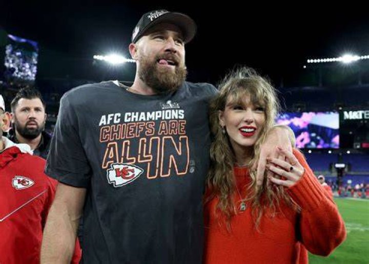 Will Taylor Swift's Parents Rekindle Their Romance?